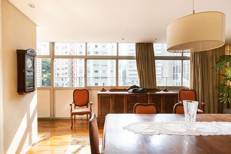 Sala de apartamento à venda com 3 quartos, 172m² em Consolação, São Paulo