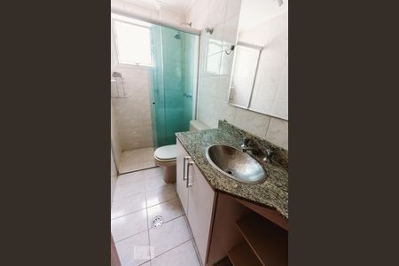 Banheiro da Suíte 1 de apartamento para alugar com 3 quartos, 75m² em Santa Teresinha, São Paulo