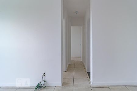 Corredor de apartamento à venda com 2 quartos, 50m² em Jacarepaguá, Rio de Janeiro