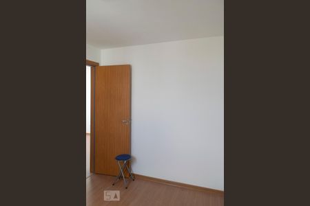 QUARTO 1 de apartamento para alugar com 2 quartos, 44m² em Jardim Iris, São Paulo