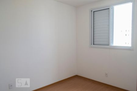 QUARTO 1 de apartamento para alugar com 2 quartos, 44m² em Jardim Iris, São Paulo