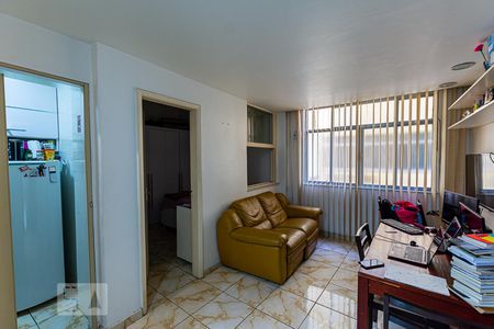 Sala de apartamento para alugar com 1 quarto, 45m² em Icaraí, Niterói