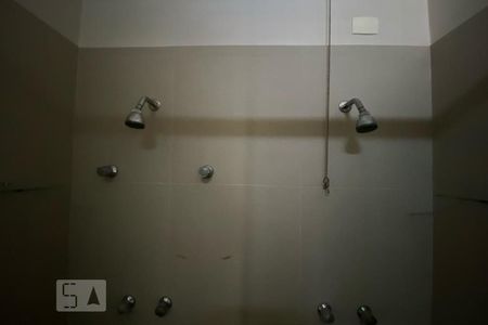 Casa de condomínio para alugar com 110m², 2 quartos e 2 vagas Casa de condomínio para alugar com 110m², 2 quartos e 2 vagasChuveiro