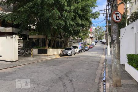 Casa de condomínio para alugar com 110m², 2 quartos e 2 vagas Casa de condomínio para alugar com 110m², 2 quartos e 2 vagasVista da Rua