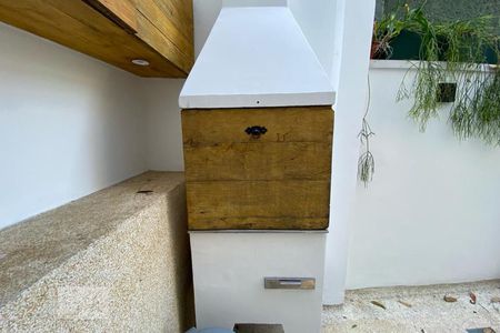 Casa de condomínio para alugar com 110m², 2 quartos e 2 vagas Casa de condomínio para alugar com 110m², 2 quartos e 2 vagasChurrasqueira