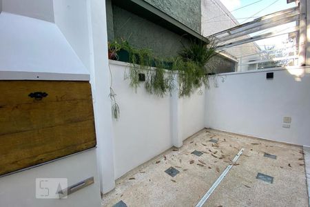 Varanda de casa de condomínio à venda com 2 quartos, 110m² em Real Parque, São Paulo