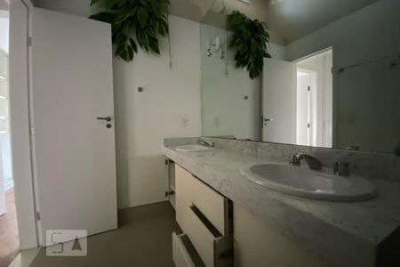 Casa de condomínio para alugar com 110m², 2 quartos e 2 vagas Casa de condomínio para alugar com 110m², 2 quartos e 2 vagasBanheiro