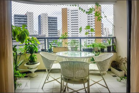 Varanda da Sala de apartamento para alugar com 5 quartos, 139m² em Pituba, Salvador