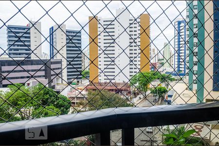 Vista da Sala de apartamento para alugar com 5 quartos, 139m² em Pituba, Salvador