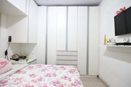 Quarto 2 de casa à venda com 4 quartos, 208m² em Vila Brasilina, São Paulo