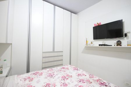 Quarto 2 de casa à venda com 4 quartos, 208m² em Vila Brasilina, São Paulo