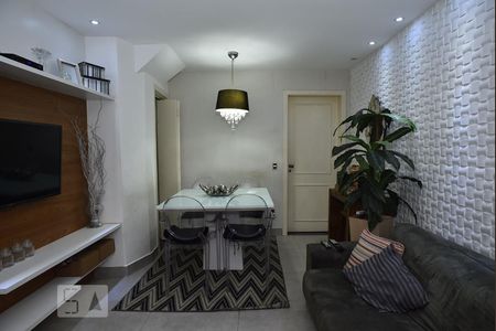 Sala de casa de condomínio à venda com 3 quartos, 105m² em Taquara, Rio de Janeiro