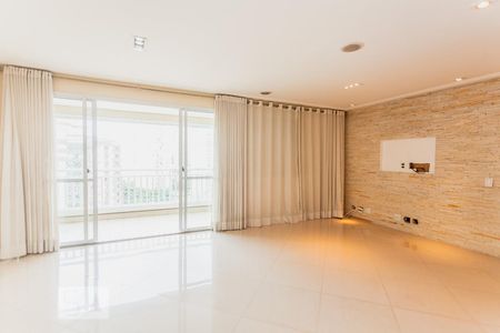 Sala de apartamento para alugar com 3 quartos, 118m² em Vila Sonia, São Paulo