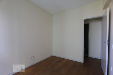 Quarto 1 de apartamento para alugar com 2 quartos, 74m² em Taquara, Rio de Janeiro