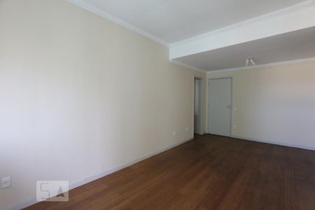 sala de apartamento para alugar com 2 quartos, 74m² em Taquara, Rio de Janeiro