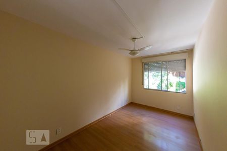 Quarto 2 Suite de apartamento para alugar com 2 quartos, 75m² em Centro Histórico, Porto Alegre