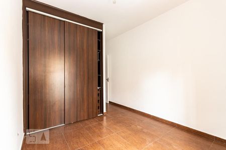 Quarto 1 suíte de casa de condomínio para alugar com 3 quartos, 84m² em Vila Pierina, São Paulo