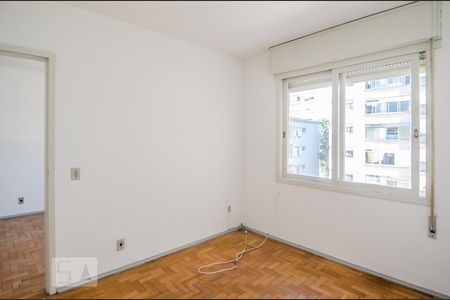 Quarto de apartamento à venda com 1 quarto, 60m² em Santana, Porto Alegre