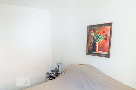 Quarto de apartamento à venda com 1 quarto, 105m² em Medianeira, Porto Alegre