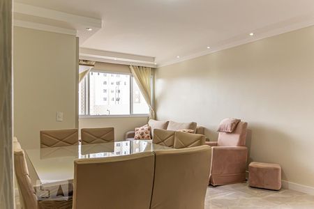 Sala de Estar de apartamento para alugar com 3 quartos, 63m² em Jardim Santa Emília, São Paulo