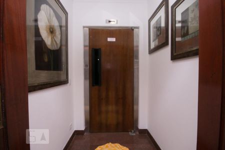 Hall de Entrada de apartamento à venda com 4 quartos, 164m² em Santa Teresinha, São Paulo