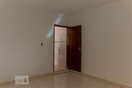 Kitnet de casa para alugar com 1 quarto, 27m² em Vila Moraes, São Paulo