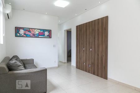 Sala de apartamento para alugar com 2 quartos, 55m² em Gonzaga, Santos