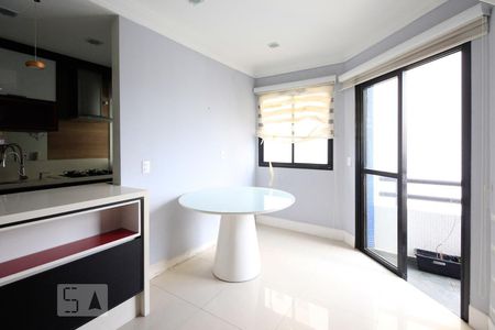 Sala de apartamento para alugar com 3 quartos, 140m² em Vila da Saúde, São Paulo