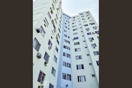 Fachada de apartamento à venda com 2 quartos, 60m² em Jacarepaguá, Rio de Janeiro