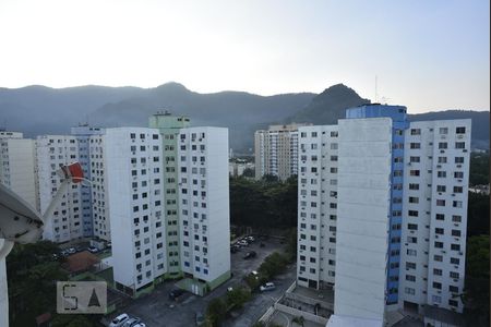 Vista da Sala de apartamento à venda com 2 quartos, 60m² em Jacarepaguá, Rio de Janeiro