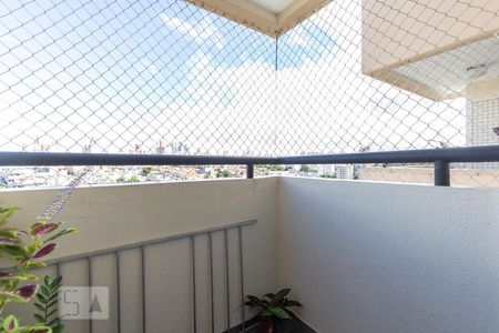 Varanda da sala de apartamento para alugar com 3 quartos, 62m² em Jardim das Palmas, São Paulo