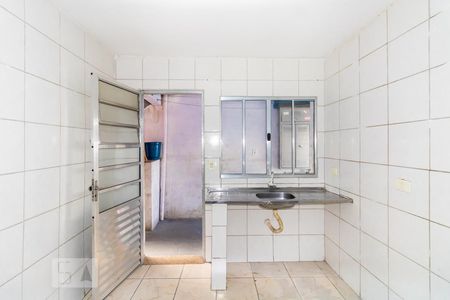 Cozinha e Área de Serviço de casa para alugar com 1 quarto, 35m² em Vila Medeiros, São Paulo