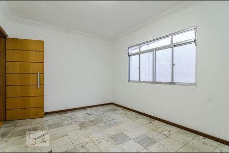 Sala 2 de casa à venda com 3 quartos, 300m² em Vila Madalena, São Paulo