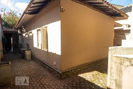 Casa à venda com 480m², 4 quartos e 4 vagas Casa à venda com 480m², 4 quartos e 4 vagasexterna Casa