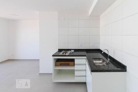 Cozinha de apartamento para alugar com 1 quarto, 33m² em Chácara Santo Antônio (zona Leste), São Paulo