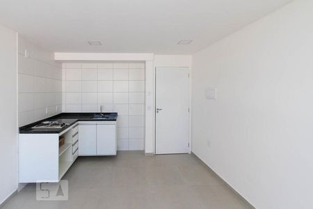 Cozinha de apartamento para alugar com 1 quarto, 33m² em Chácara Santo Antônio (zona Leste), São Paulo