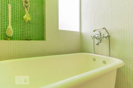 Apartamento para alugar com 210m², 3 quartos e 1 vaga Apartamento para alugar com 210m², 3 quartos e 1 vagaBanheiro da Suíte 1 - Banheira