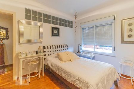 Apartamento para alugar com 210m², 3 quartos e 1 vaga Apartamento para alugar com 210m², 3 quartos e 1 vagaSuíte 2