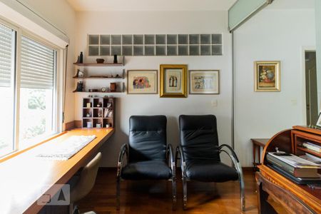 Apartamento para alugar com 210m², 3 quartos e 1 vaga Apartamento para alugar com 210m², 3 quartos e 1 vagaSala - Escritório