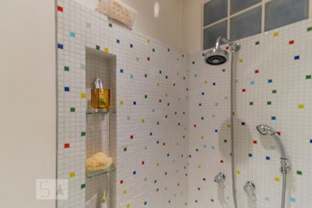 Apartamento para alugar com 210m², 3 quartos e 1 vaga Apartamento para alugar com 210m², 3 quartos e 1 vagaBanheiro da Suíte 2 - Ducha