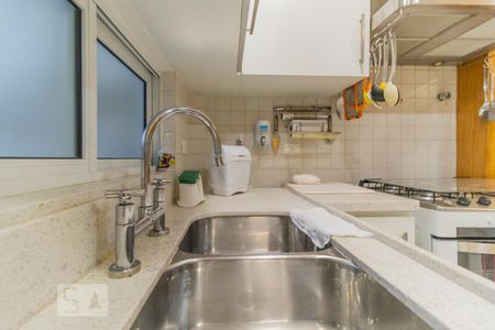 Apartamento para alugar com 210m², 3 quartos e 1 vaga Apartamento para alugar com 210m², 3 quartos e 1 vagaCozinha - Torneira