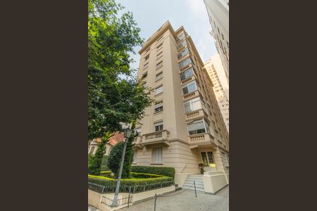 Apartamento para alugar com 210m², 3 quartos e 1 vaga Apartamento para alugar com 210m², 3 quartos e 1 vagaFachada