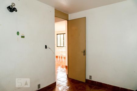 Quarto 01 de apartamento para alugar com 2 quartos, 50m² em Conjunto Residencial José Bonifácio, São Paulo