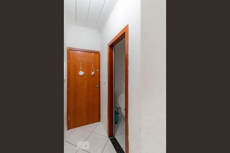 Corredor de apartamento para alugar com 1 quarto, 45m² em Sagrada Família, Belo Horizonte