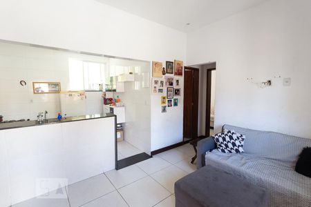 Sala de casa à venda com 2 quartos, 110m² em Rocha, Rio de Janeiro
