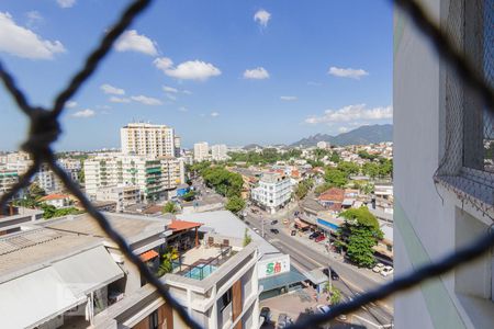 Vista de apartamento à venda com 2 quartos, 60m² em Tanque, Rio de Janeiro