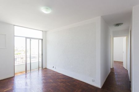 Sala de apartamento para alugar com 2 quartos, 60m² em Tanque, Rio de Janeiro