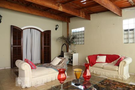 Sala 2 de casa à venda com 3 quartos, 222m² em Parque Pinheiros, Taboão da Serra