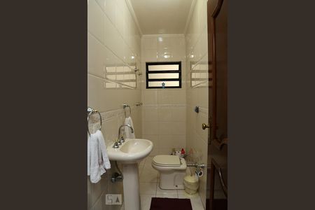 Lavabo de casa à venda com 3 quartos, 222m² em Parque Pinheiros, Taboão da Serra