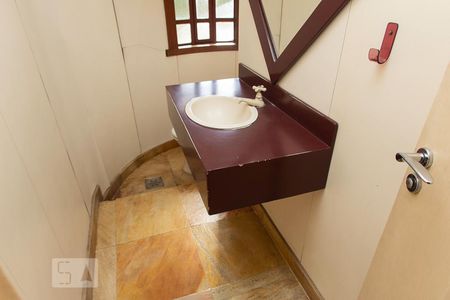 Lavabo de apartamento para alugar com 5 quartos, 500m² em Santa Lúcia, Belo Horizonte